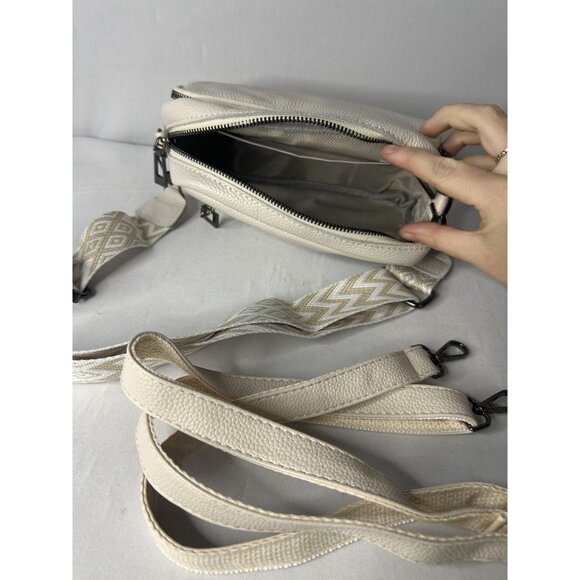Cream Crossbody Bag With Chevron Strap - Picture 3 of 3